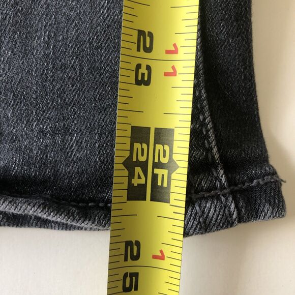 Old Navy Women’s Black High Rise Weekender Flare Stretch Jeans Size 14 04172025 - Picture 8 of 13